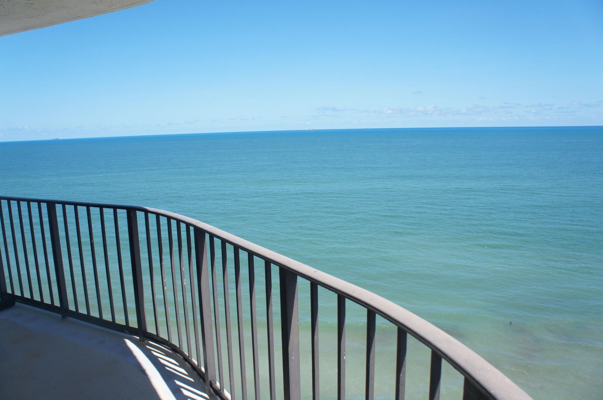 5420 N Ocean Drive, Unit 1705, Singer Island, FL 33404 Photo
