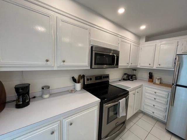 5420 N Ocean Drive, Unit 1705, Singer Island, FL 33404 Photo