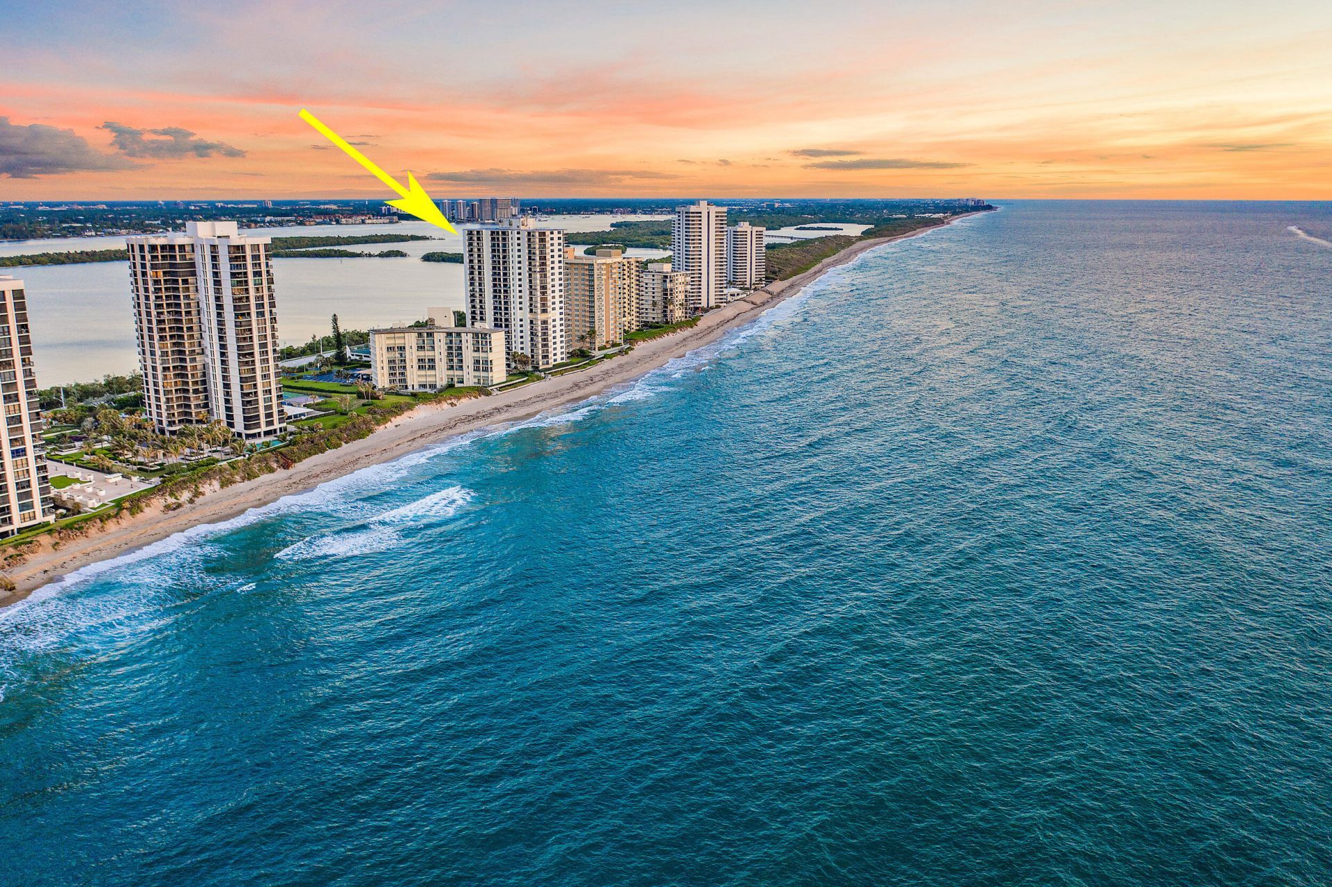 5420 N Ocean Drive, Unit 1705, Singer Island, FL 33404 Photo