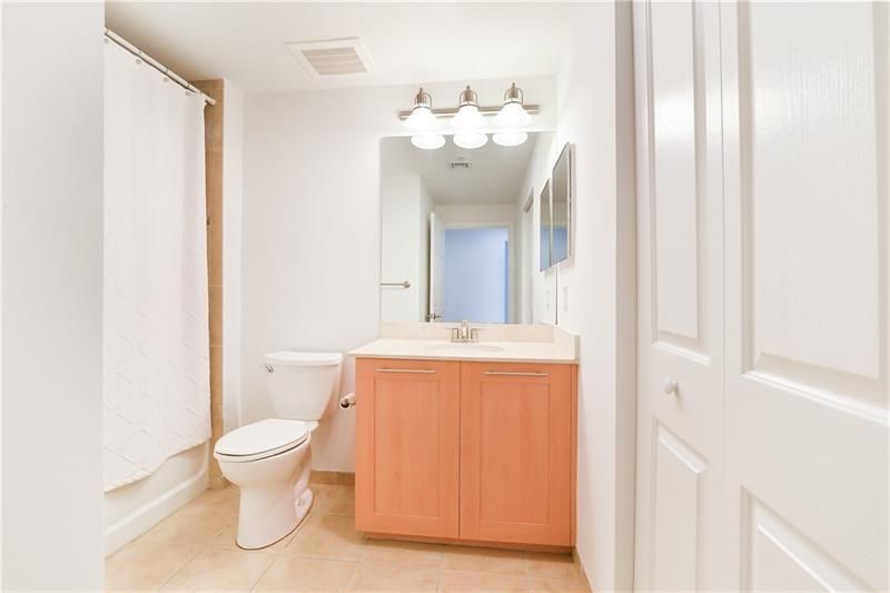 511 SE 5th Avenue, Unit 1701, Fort Lauderdale, FL 33301 Photo