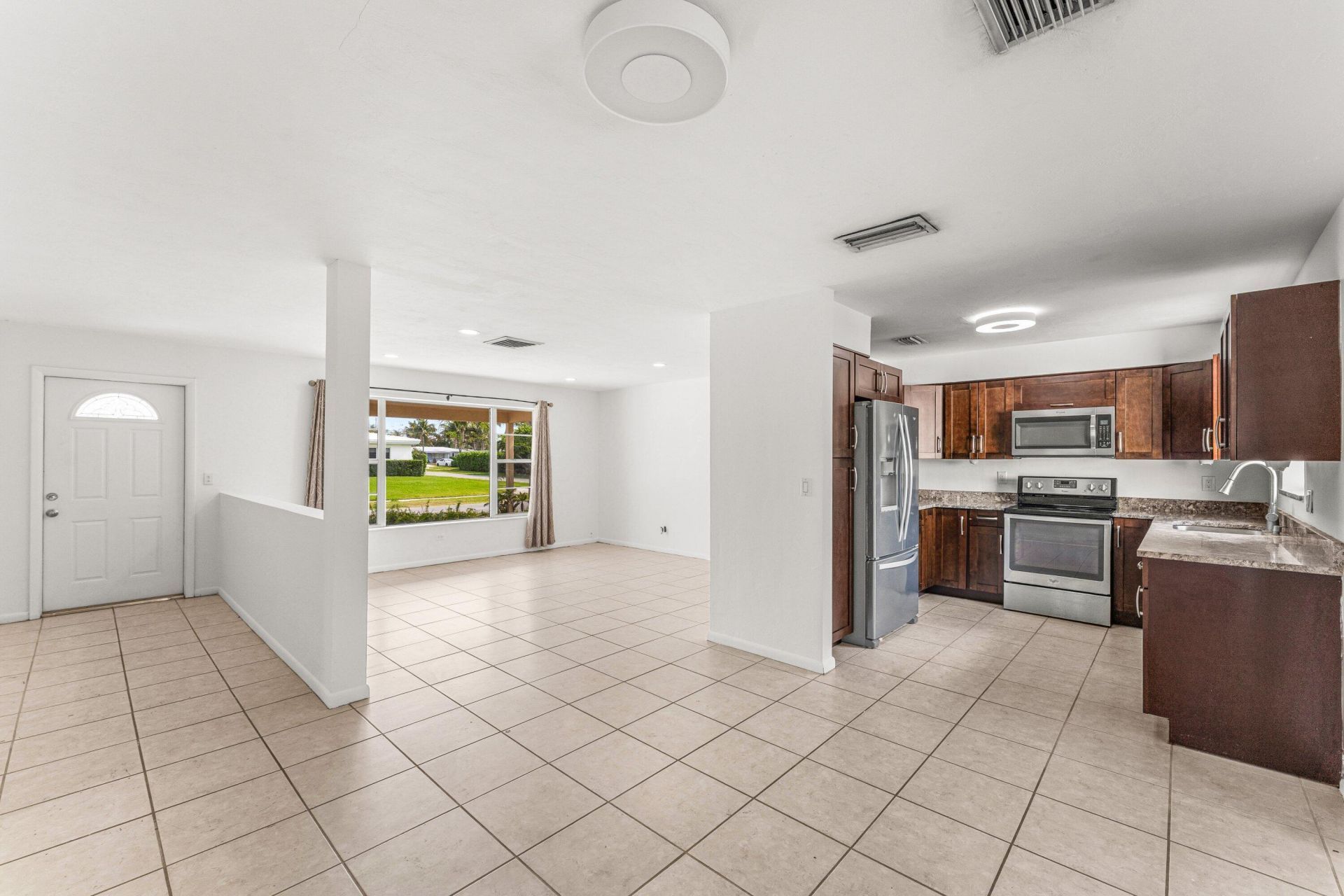 360 NE 23rd Way, Boca Raton, FL 33431 Photo