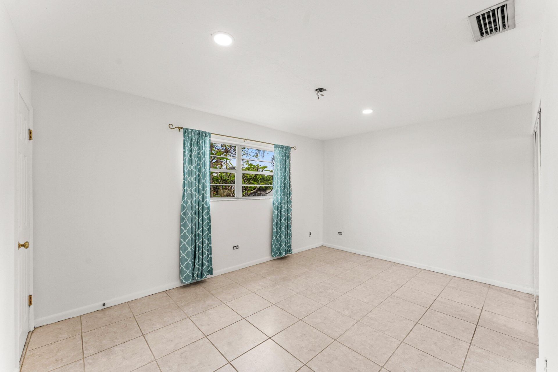 360 NE 23rd Way, Boca Raton, FL 33431 Photo
