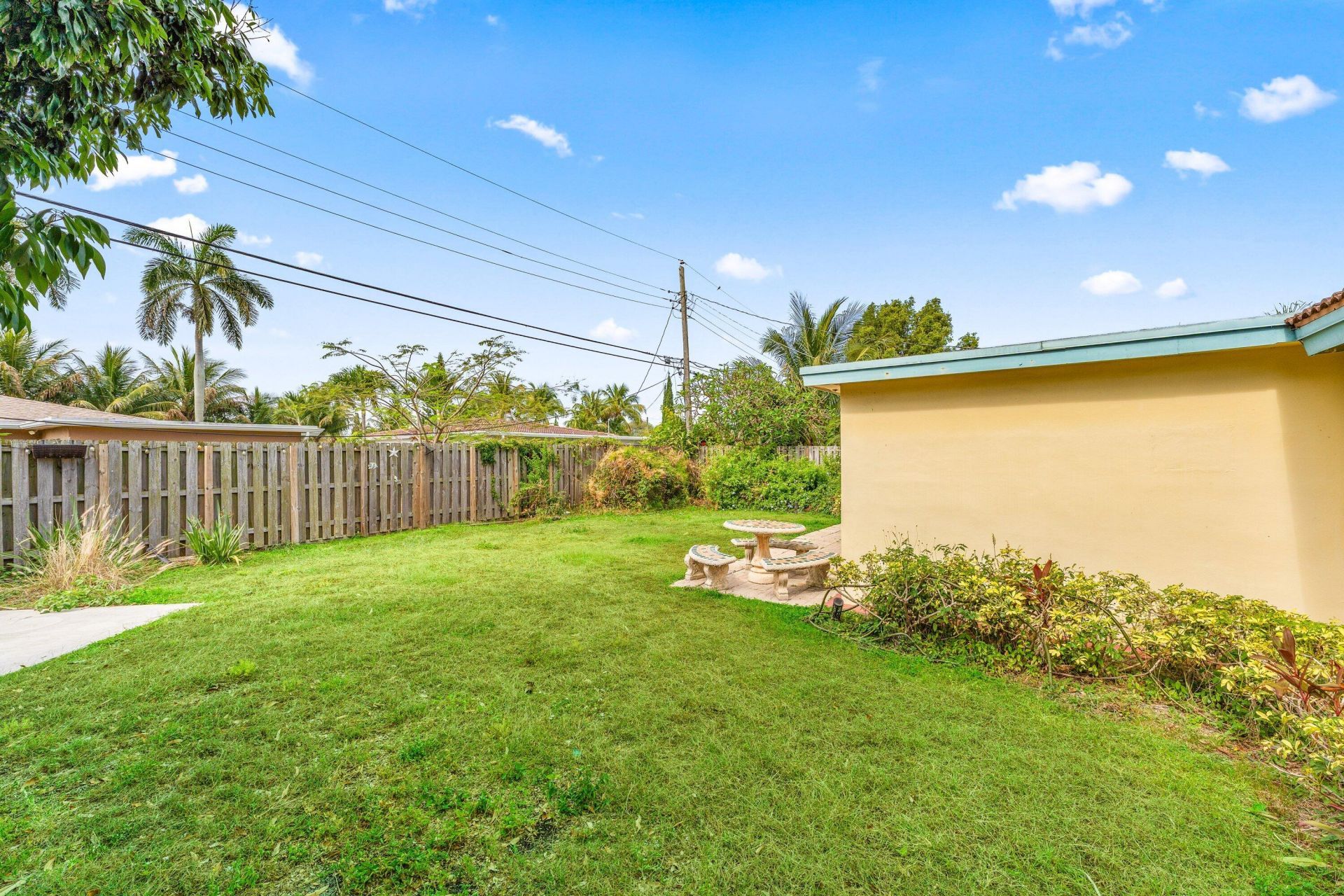 360 NE 23rd Way, Boca Raton, FL 33431 Photo