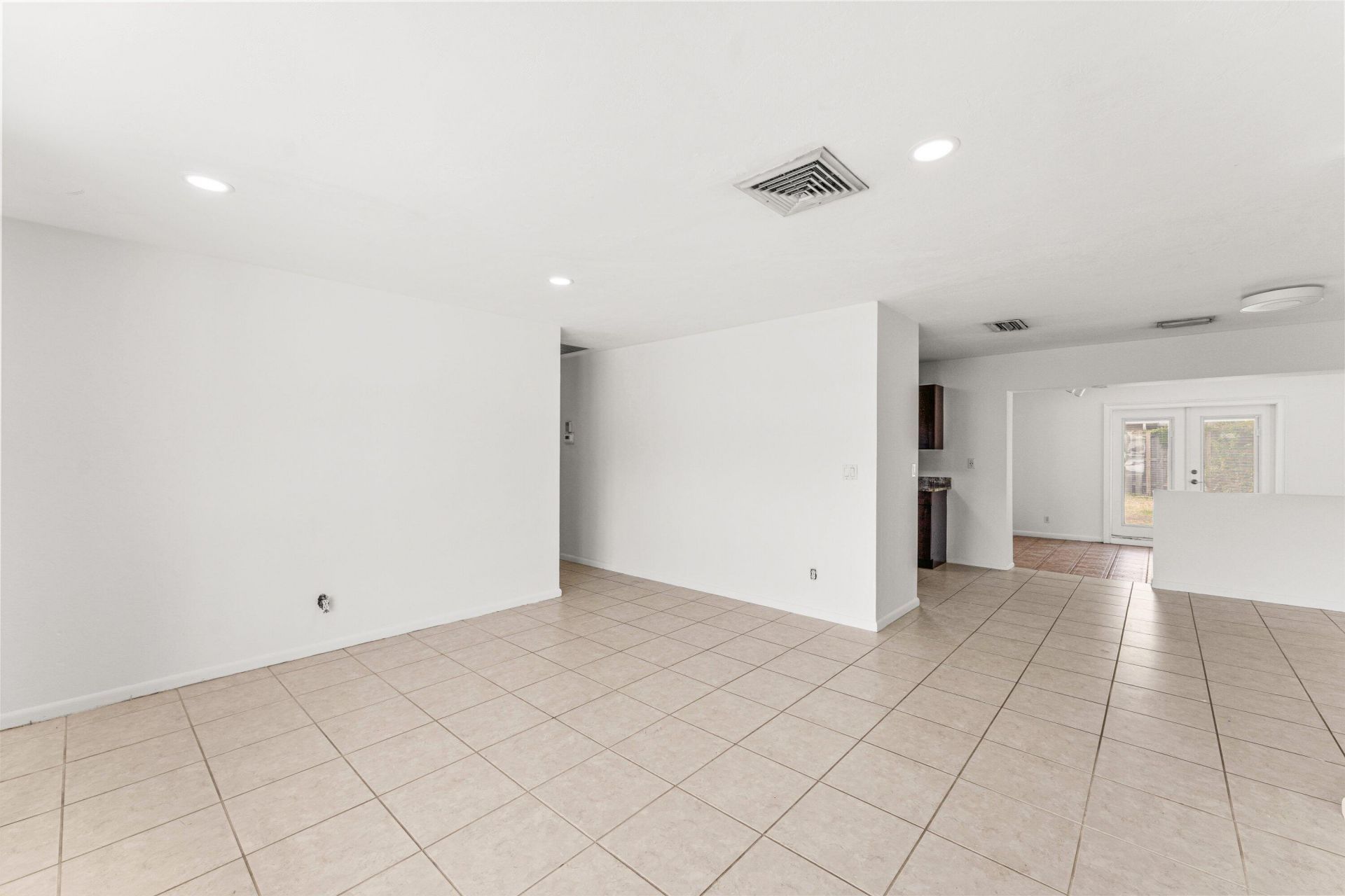 360 NE 23rd Way, Boca Raton, FL 33431 Photo
