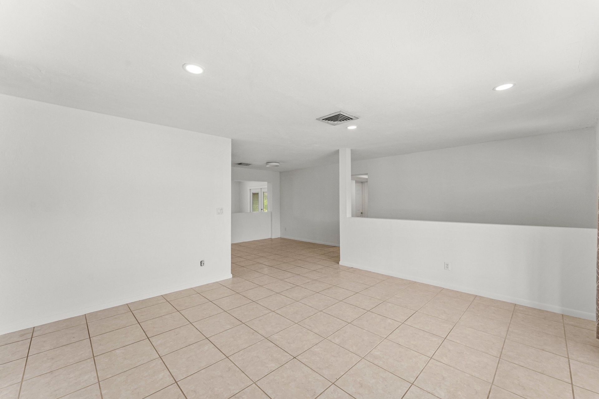 360 NE 23rd Way, Boca Raton, FL 33431 Photo