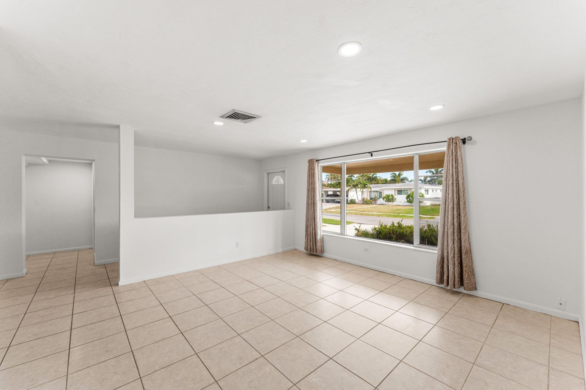 360 NE 23rd Way, Boca Raton, FL 33431 Photo