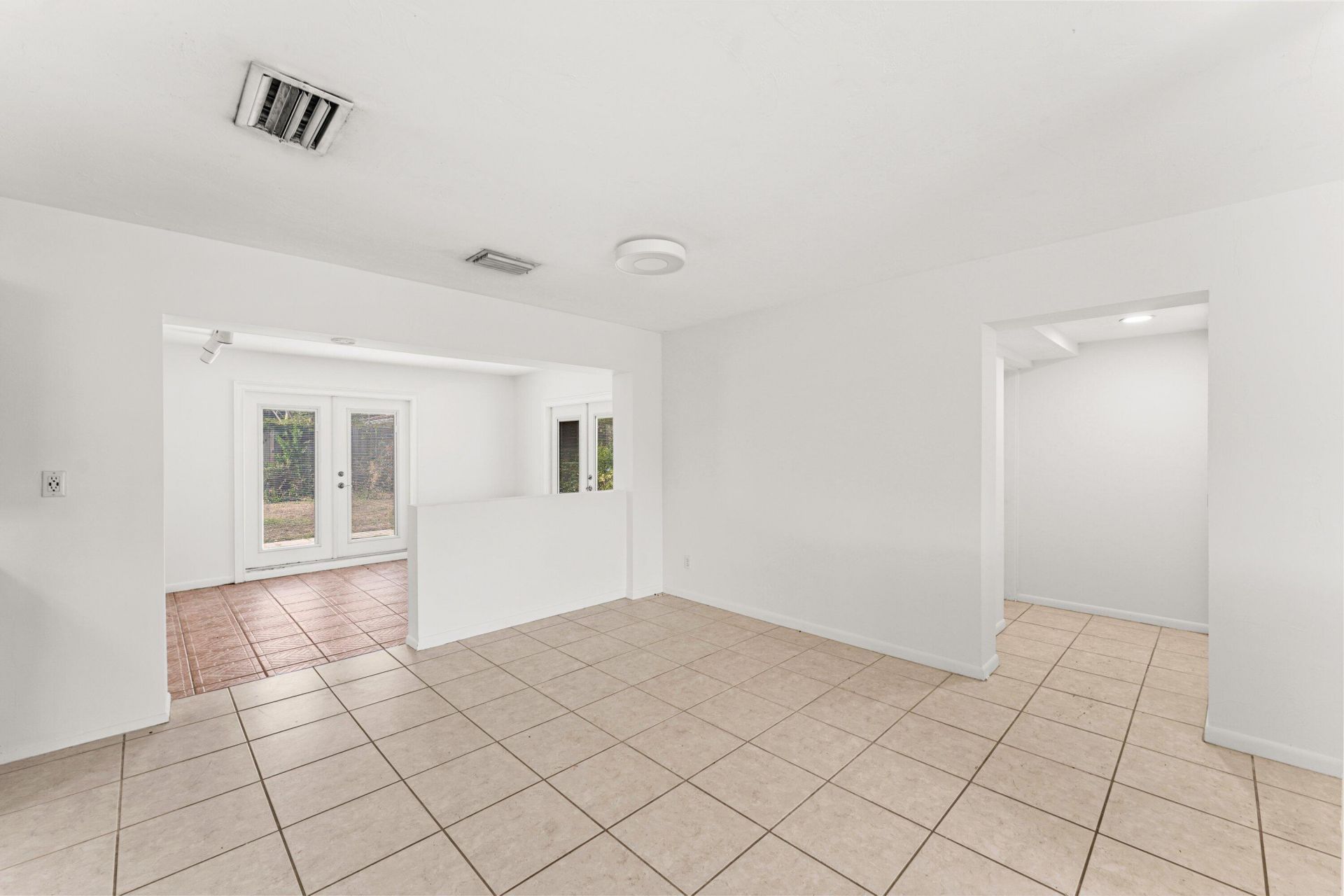 360 NE 23rd Way, Boca Raton, FL 33431 Photo