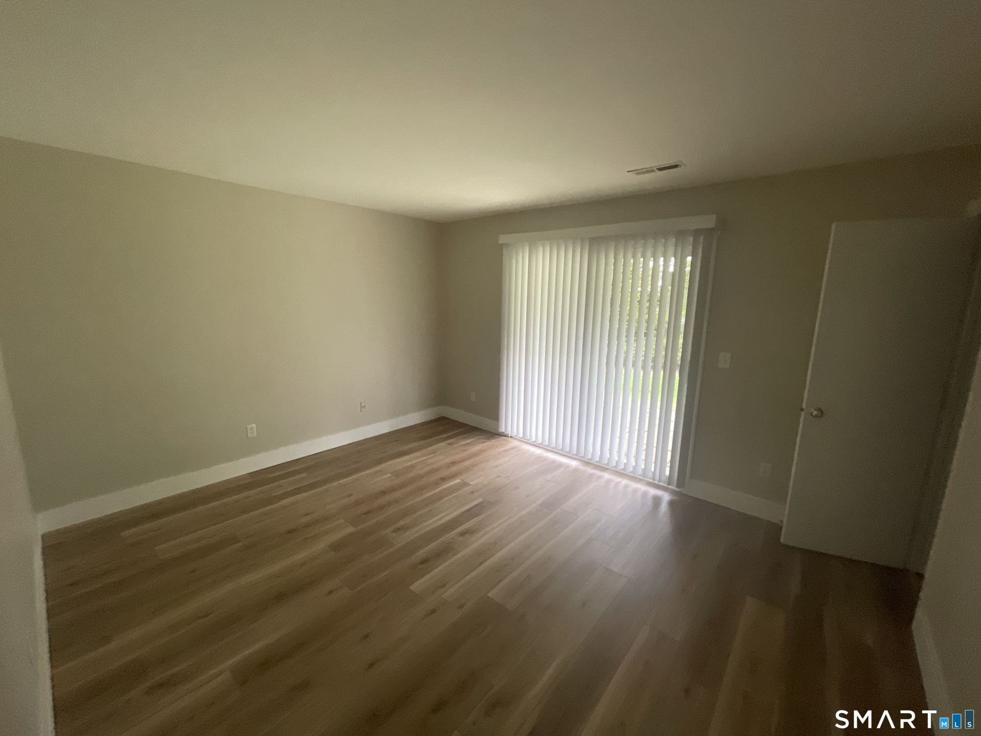 71 Aiken, Unit L5, Norwalk, CT 06851 Main Photo