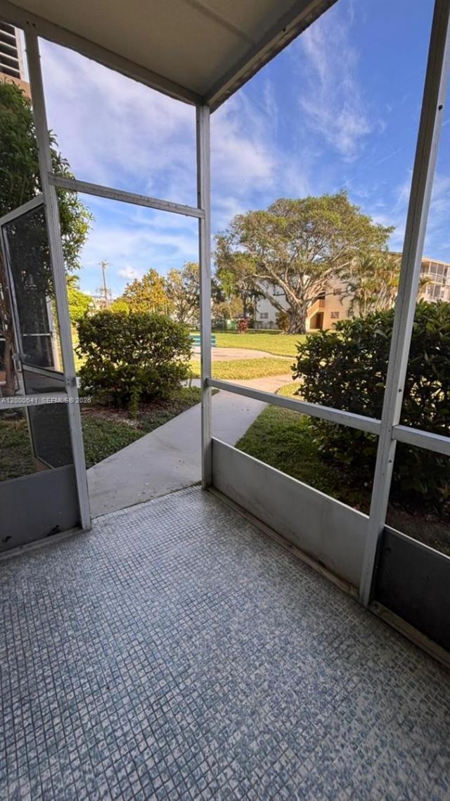 16900 NE 14 , Unit 109, Miami, FL 33162 Photo