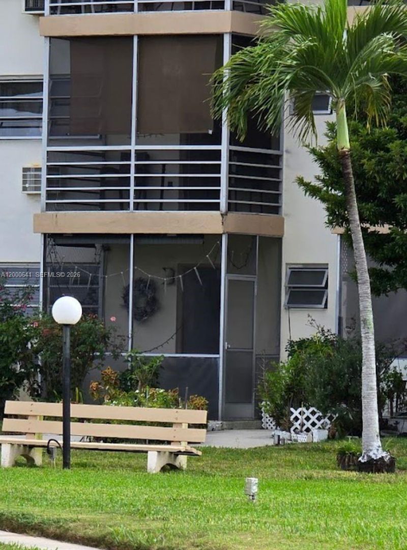 16900 NE 14 , Unit 109, Miami, FL 33162 Photo