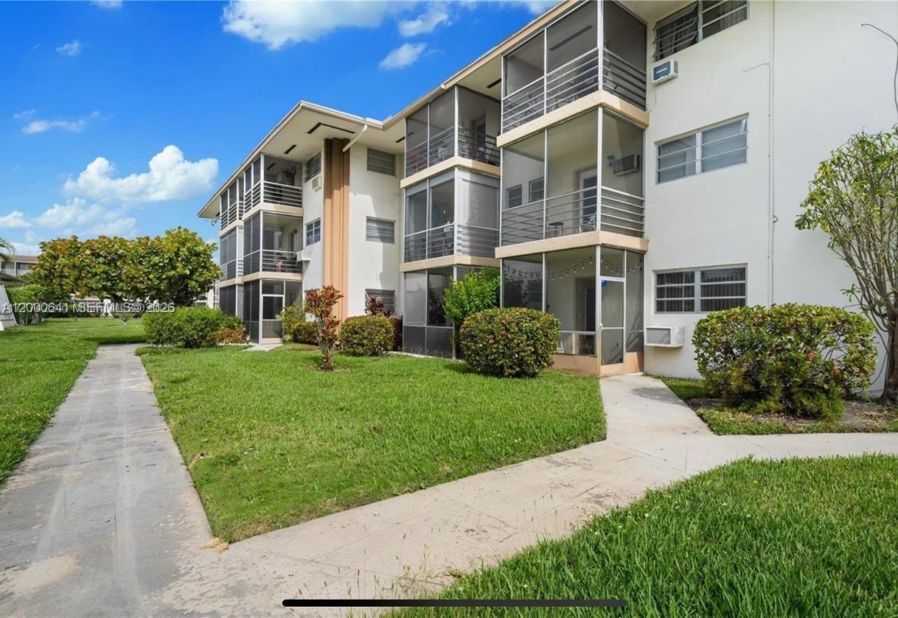 16900 NE 14 , Unit 109, Miami, FL 33162 Photo