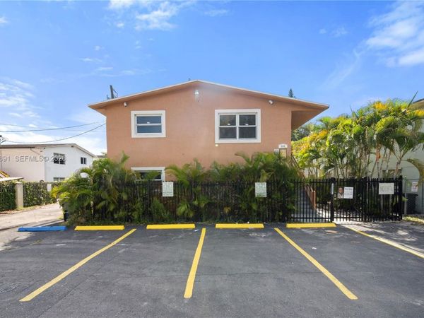 608 SW 16th Ave, Fort Lauderdale, FL 33312