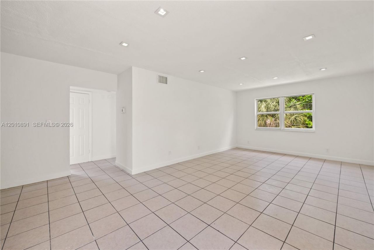 608 SW 16th Ave, Fort Lauderdale, FL 33312 Photo
