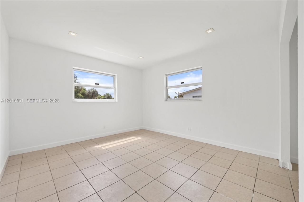 608 SW 16th Ave, Fort Lauderdale, FL 33312 Photo