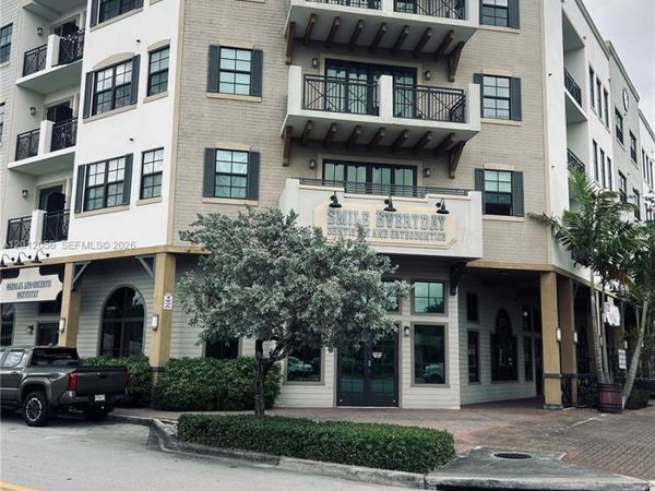 4100 SW 64th Ave, Unit 214, Davie, FL 33314