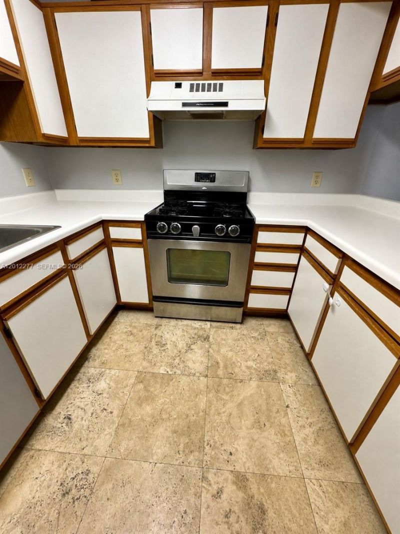 15325 SW 106th Ter, Unit 630, Miami, FL 33196 Photo