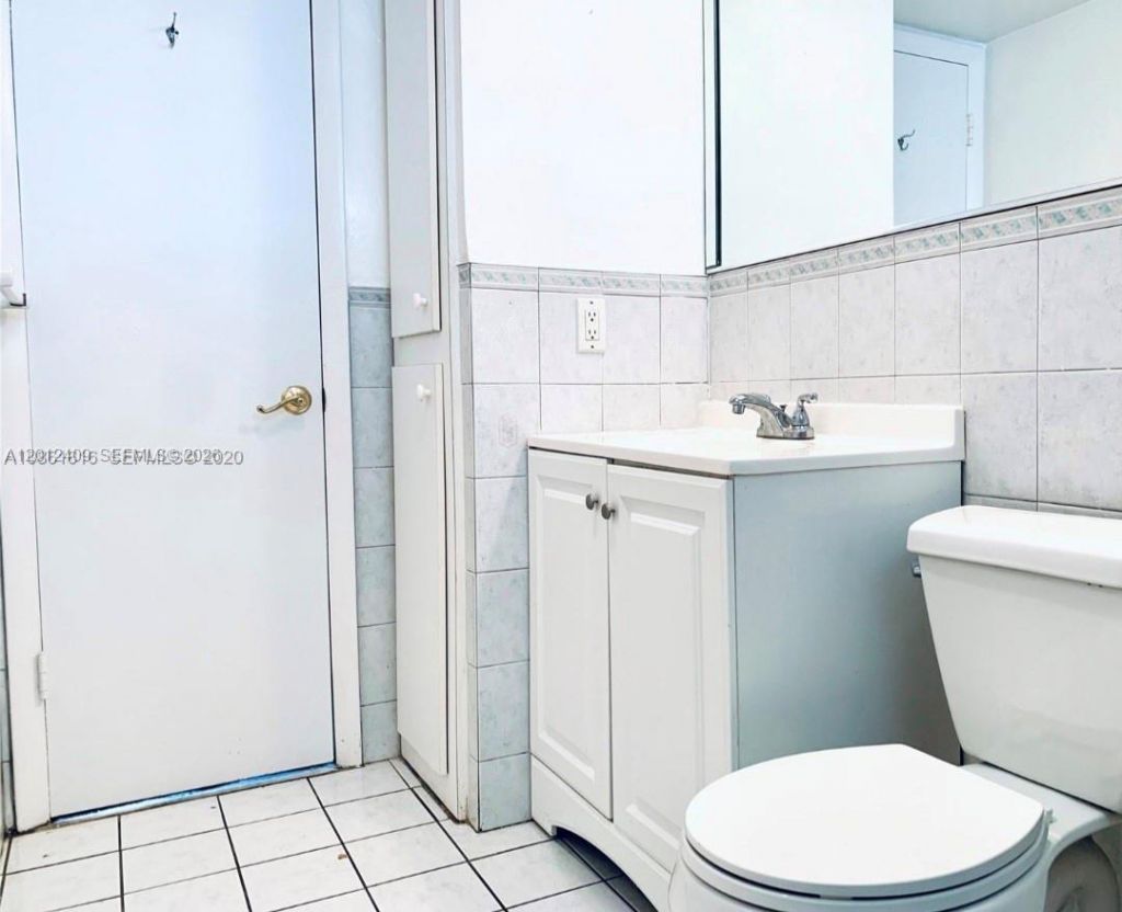 3020 Marcos Dr, Unit S103, Aventura, FL 33160 Photo