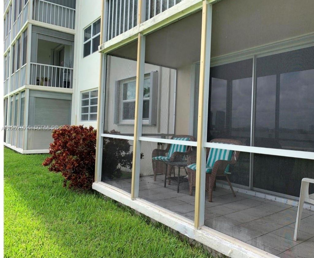 3020 Marcos Dr, Unit S103, Aventura, FL 33160 Photo