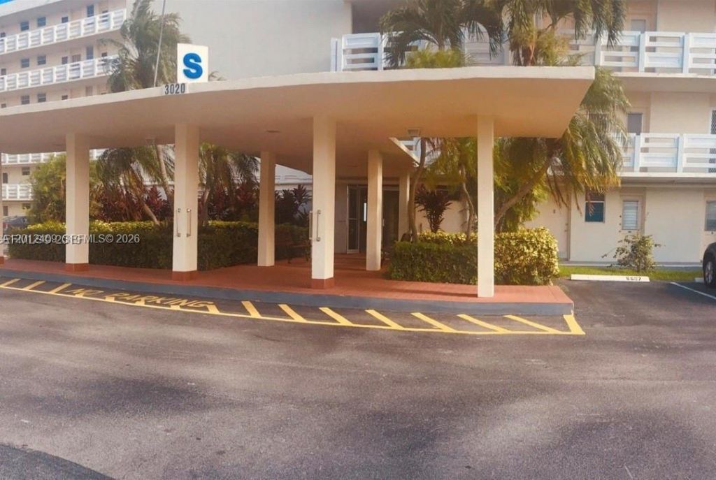 3020 Marcos Dr, Unit S103, Aventura, FL 33160 Photo