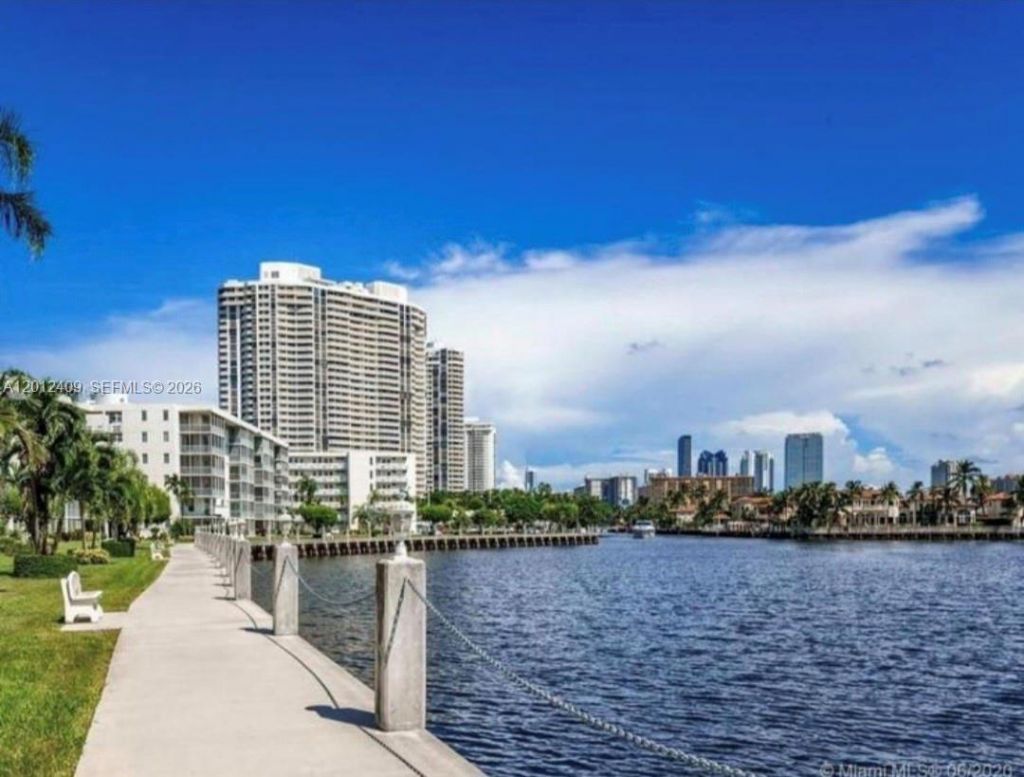 3020 Marcos Dr, Unit S103, Aventura, FL 33160 Photo