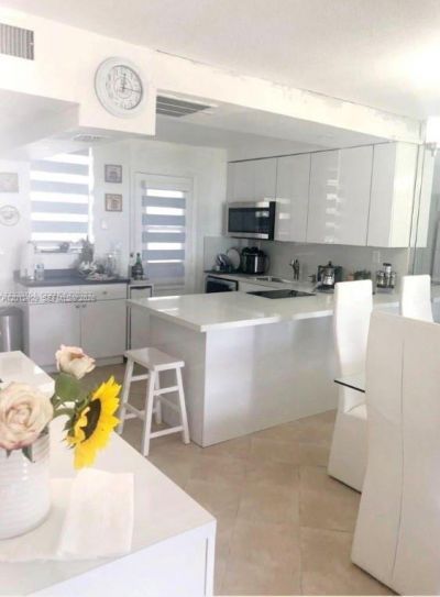 3020 Marcos Dr, Unit S103, Aventura, FL 33160 Photo