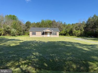 145 LAKE RIDGE ROAD, STRASBURG, VA 22657