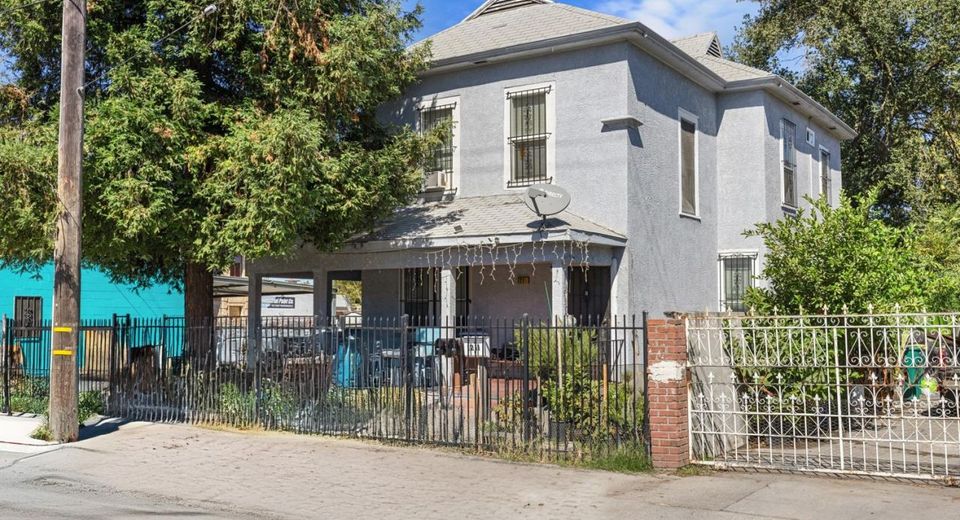 1211 E Main St, Stockton, CA 95205 Photo