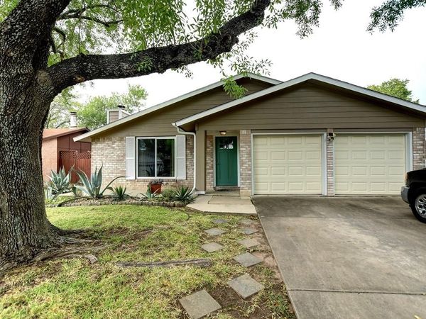 11108 Applewood DR , Austin, TX 78758