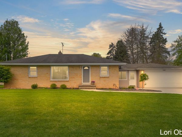 7487 Lupine Avenue, Jenison, MI 49428