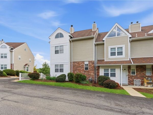 137 OLD VILLAGE LANE, Bethel Park, PA 15102