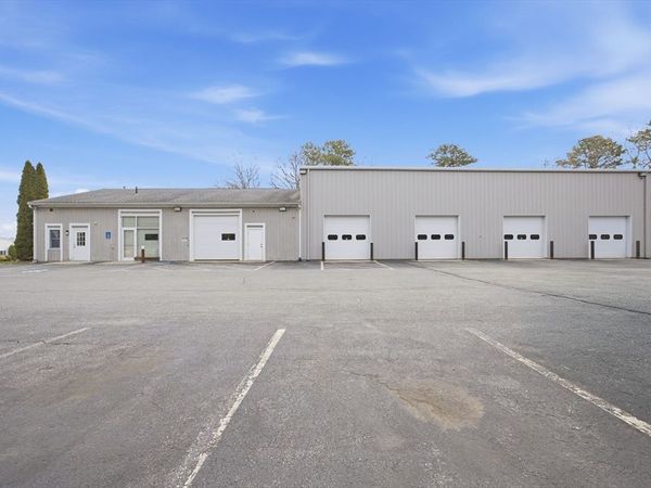7 Colonel Dr, Bourne, MA 02532