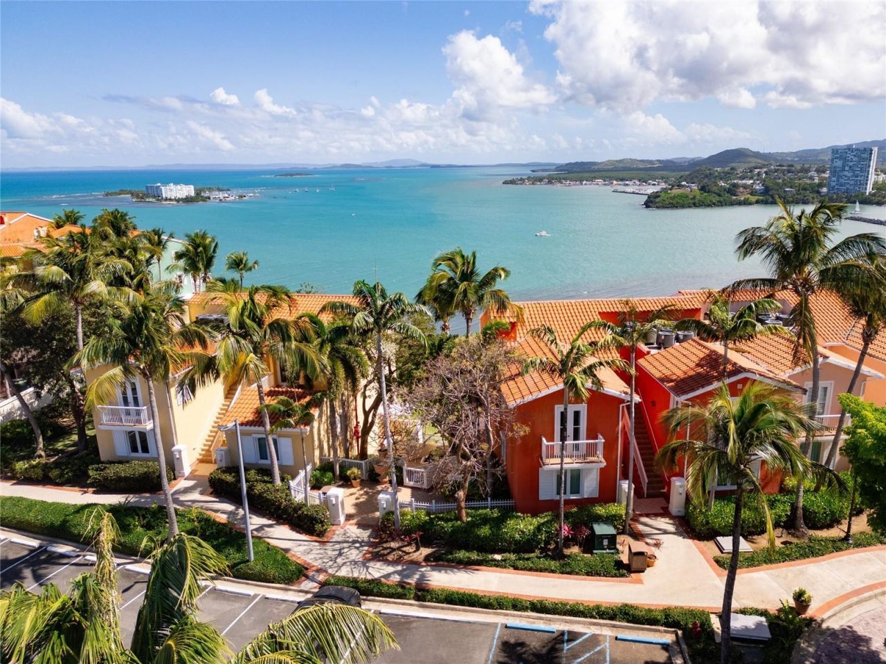 1000 Avenue El Conquistador, Unit 5580, Fajardo, PR 00738 Main Photo