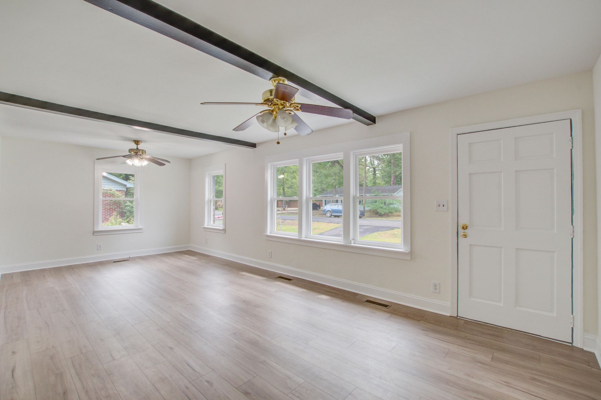 317 Jean Wells Drive Photo 6