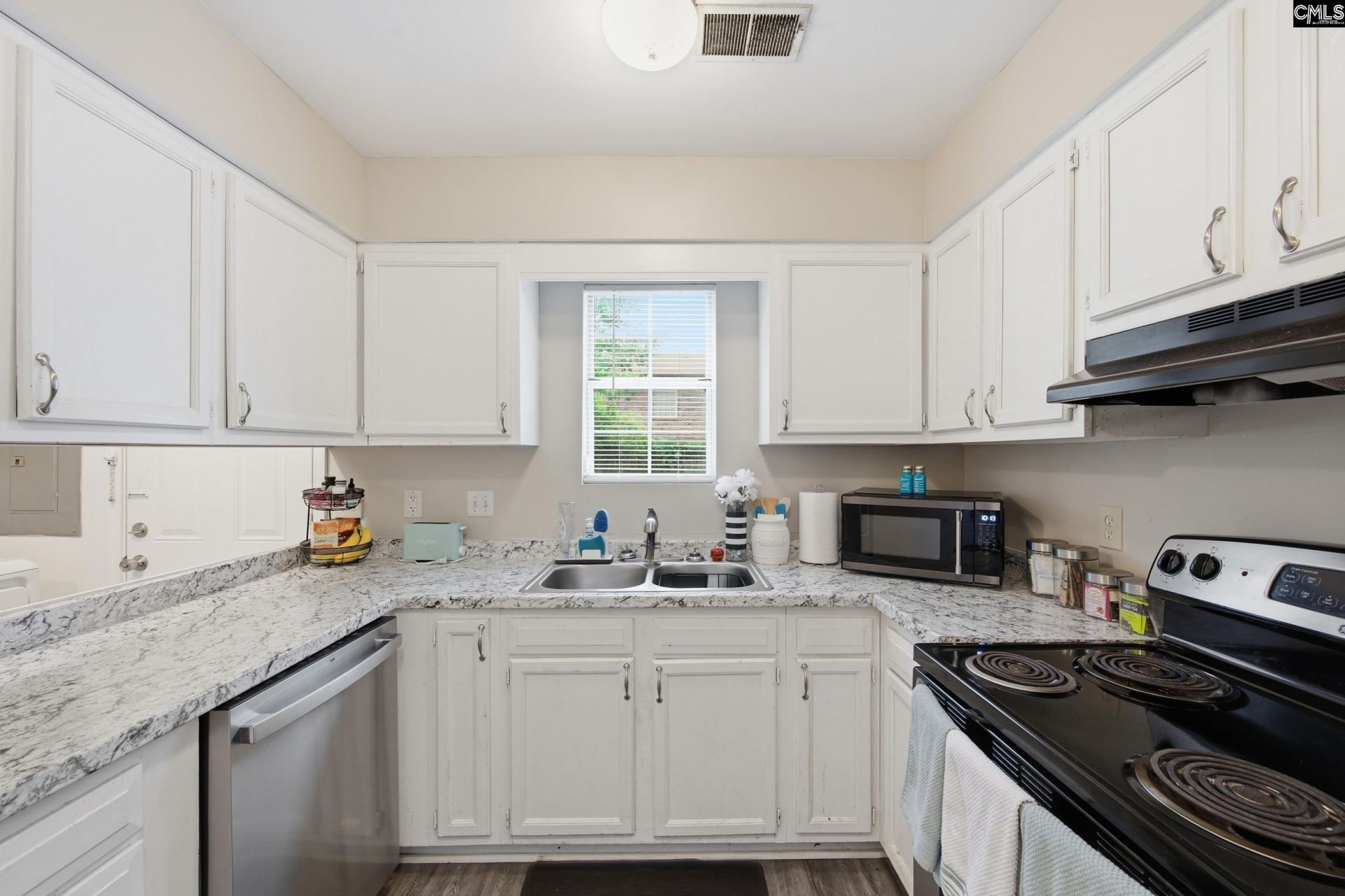 1158 Cloister Place  Photo 12