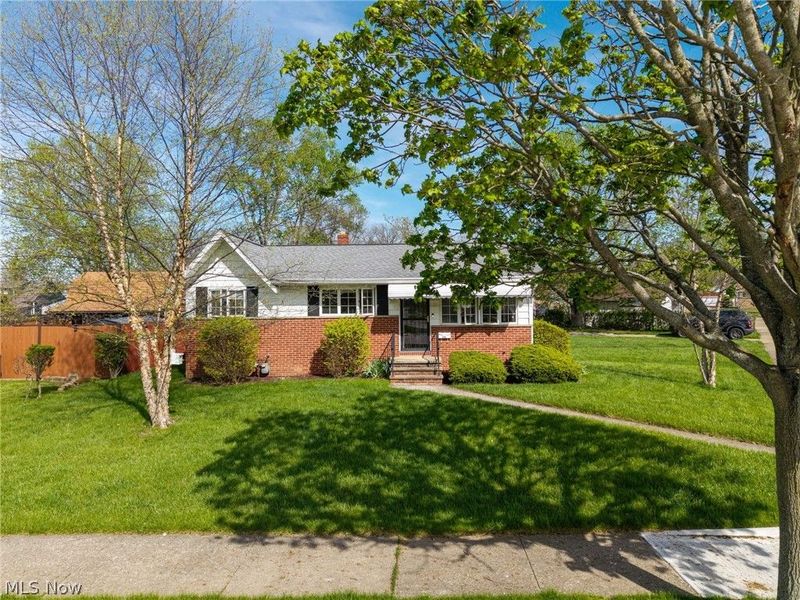 6115 Morrow Drive, Brook Park, OH 44142 Photo 1