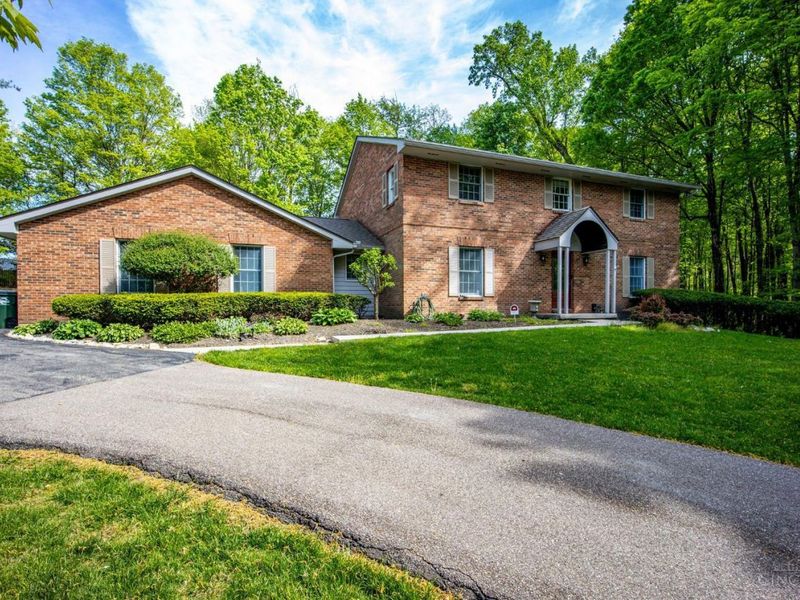 6423 Visitation Drive, Cincinnati, OH 45248 Photo 3