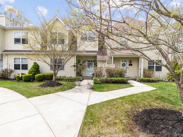 29 Daremy Circle , Medford, NY 11763