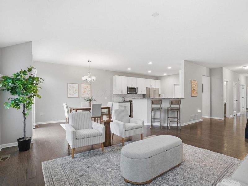 4332 Ahwick Green, Unit 42, Hilliard, OH 43026 Photo 8