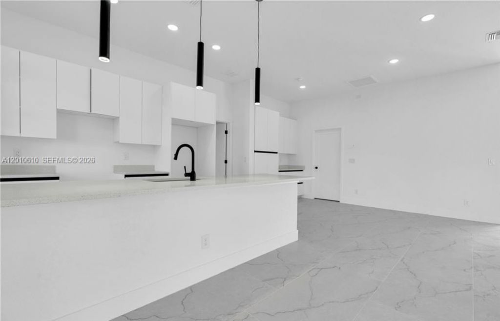346 Ranchito Ave, Lehigh Acres, FL 33974 Photo