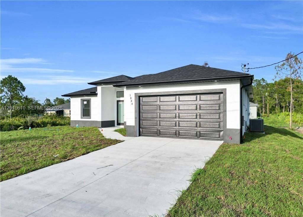 346 Ranchito Ave, Lehigh Acres, FL 33974 Photo