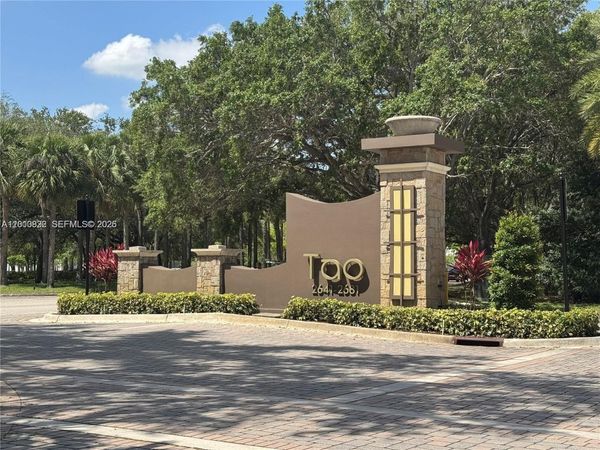 2641 N Flamingo Rd , Unit 2702N, Sunrise, FL 33323