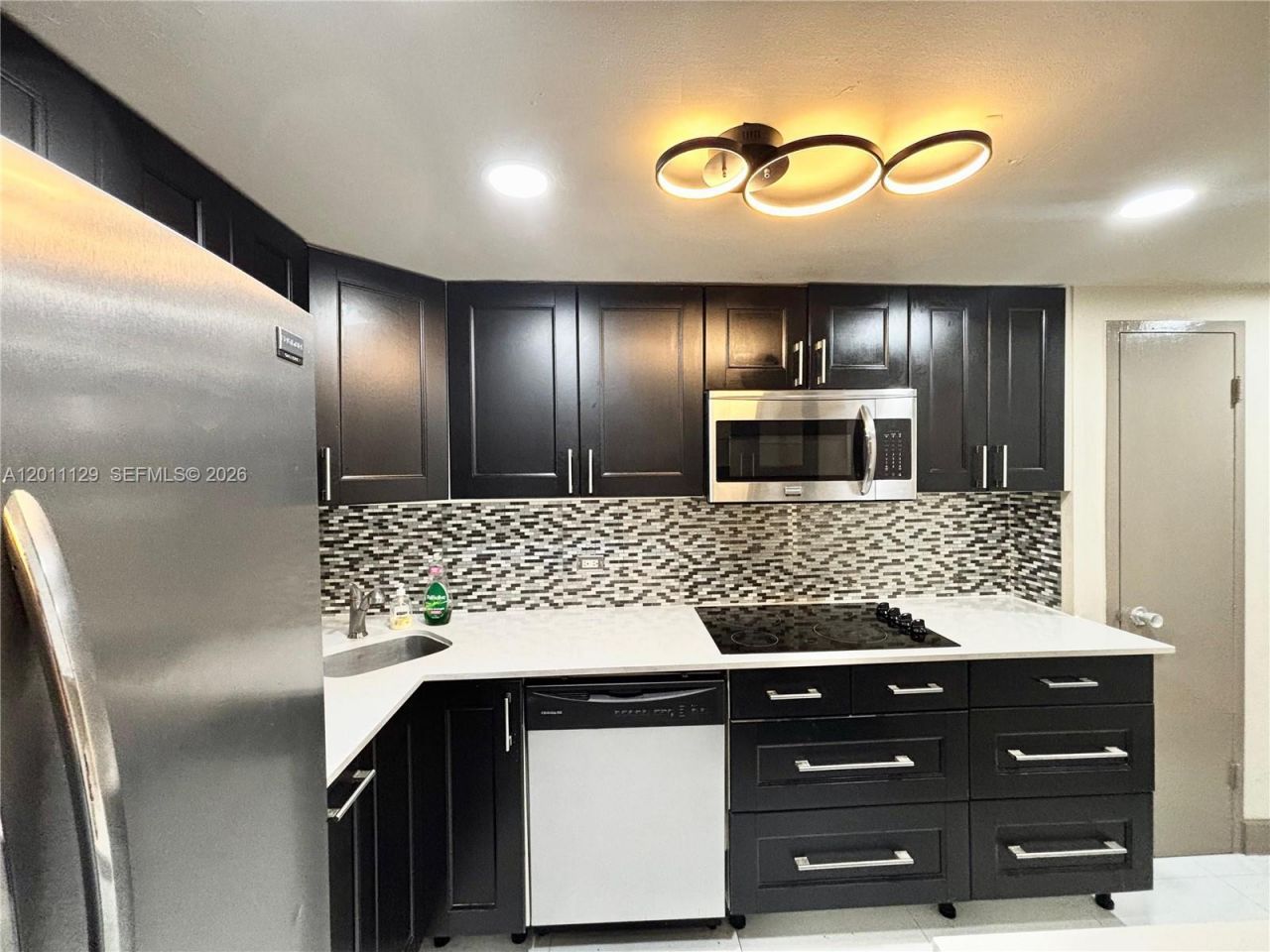 999 Brickell Bay Dr, Unit 1506, Miami, FL 33131 Photo