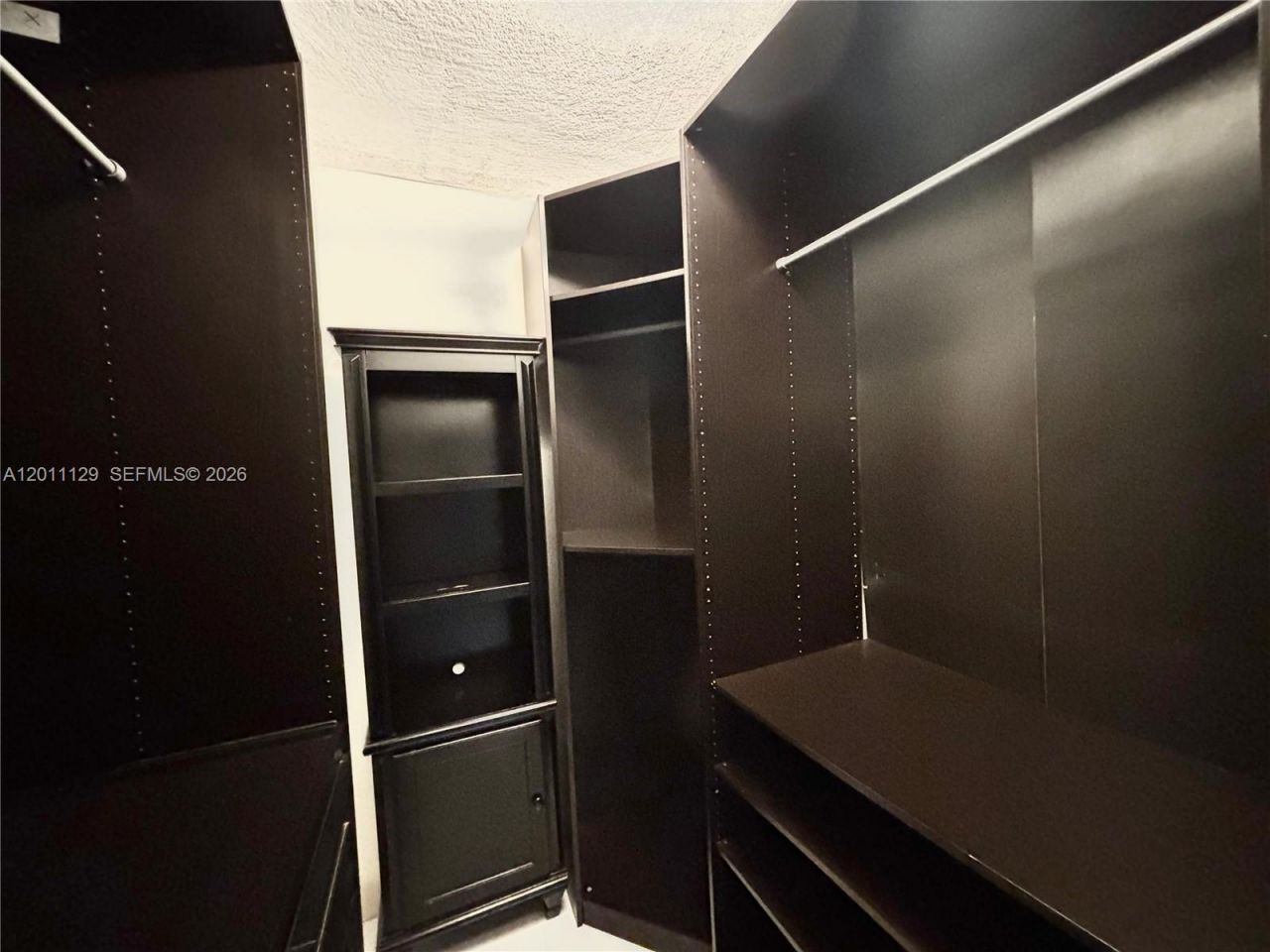 999 Brickell Bay Dr, Unit 1506, Miami, FL 33131 Photo