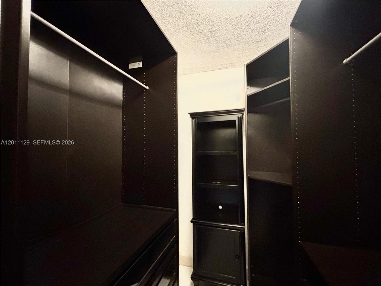 999 Brickell Bay Dr, Unit 1506, Miami, FL 33131 Photo