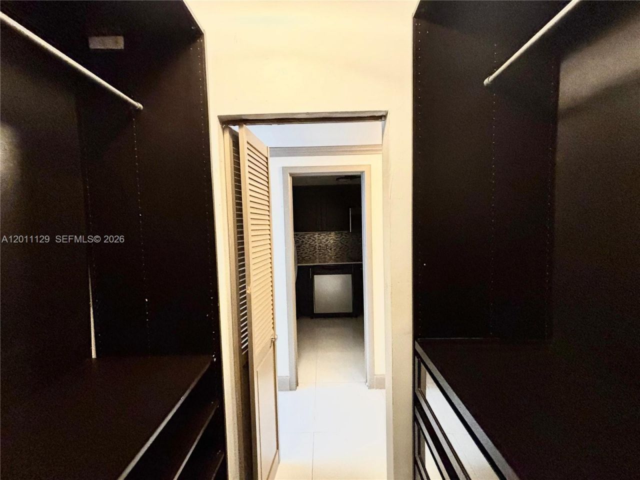 999 Brickell Bay Dr, Unit 1506, Miami, FL 33131 Photo
