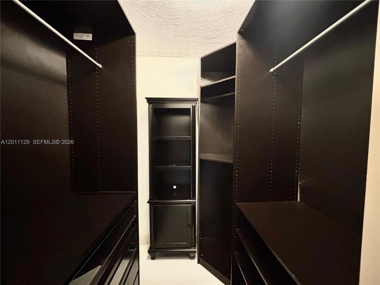 999 Brickell Bay Dr, Unit 1506, Miami, FL 33131 Photo