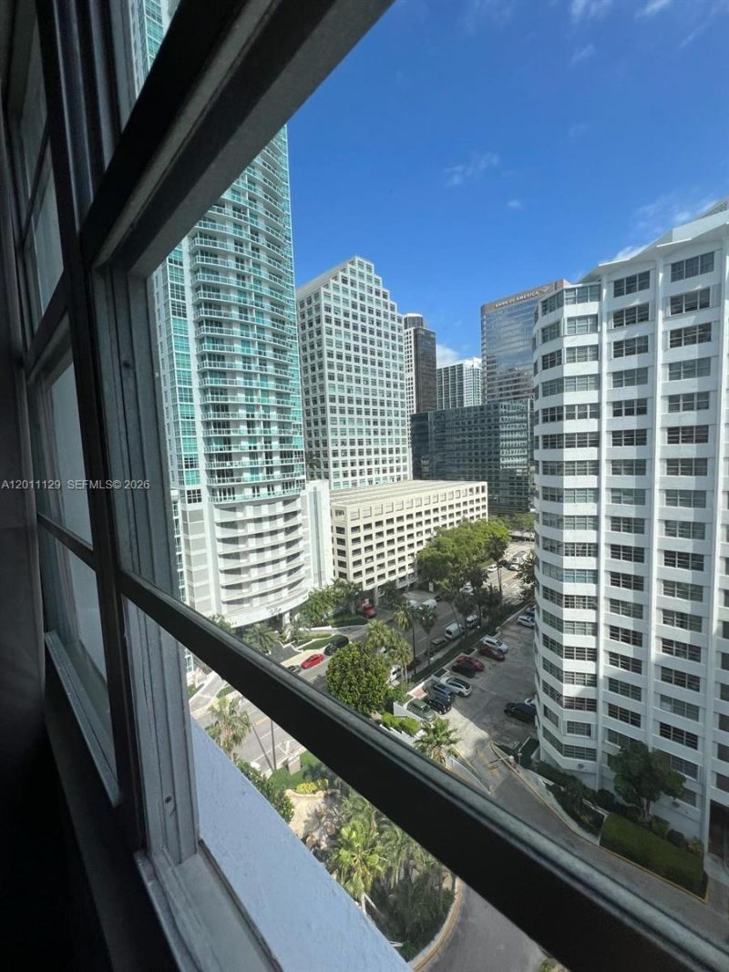 999 Brickell Bay Dr, Unit 1506, Miami, FL 33131 Photo