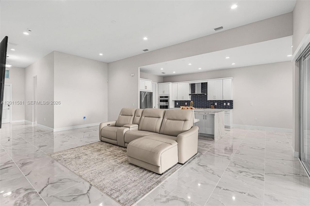 9087 Kite Ln , Naples, FL 34114 Photo