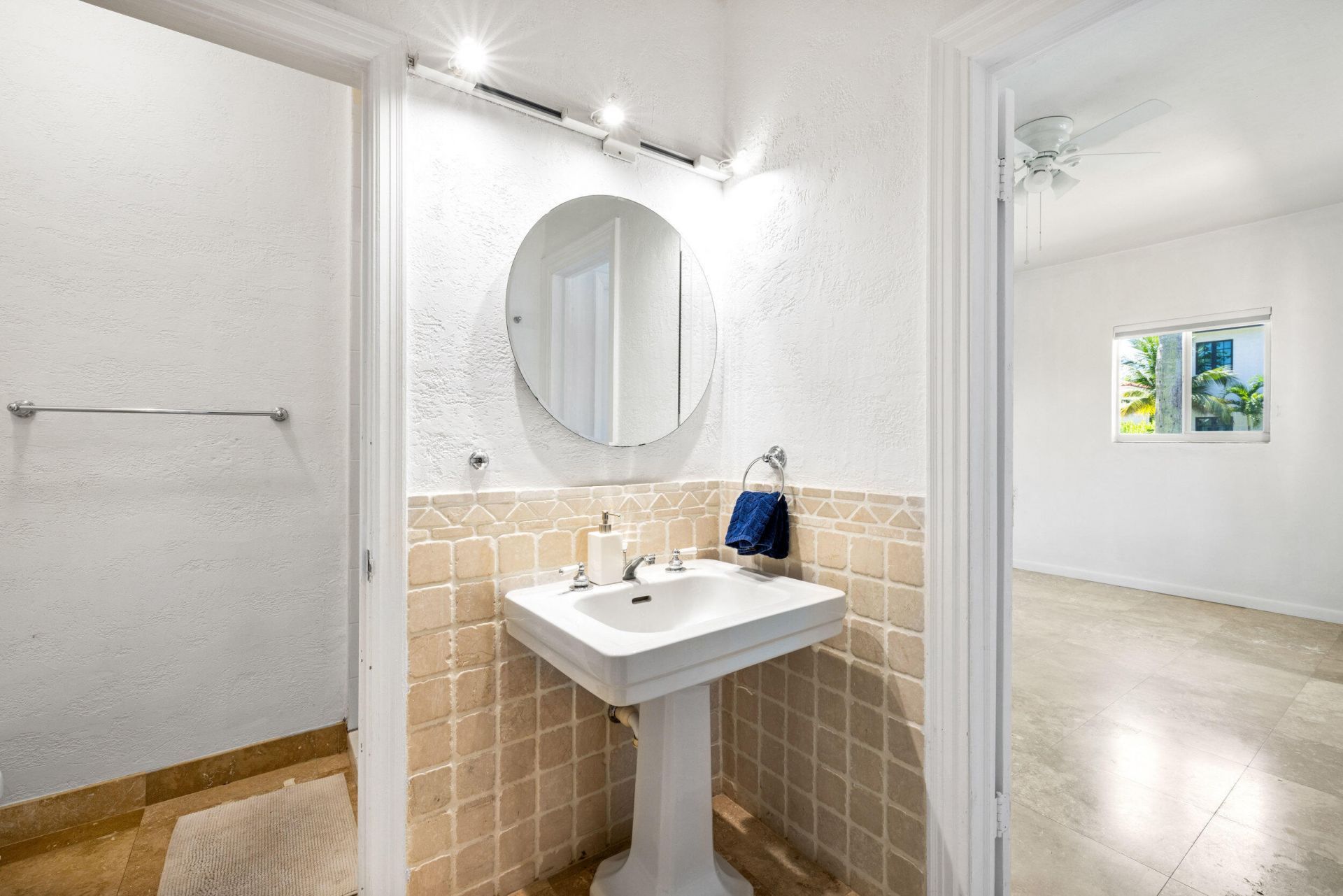 247 Plymouth Road, West Palm Beach, FL 33405 Photo