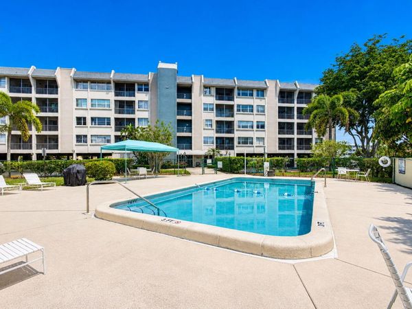 505 SPENCER Drive, Unit 211, West Palm Beach, FL 33409